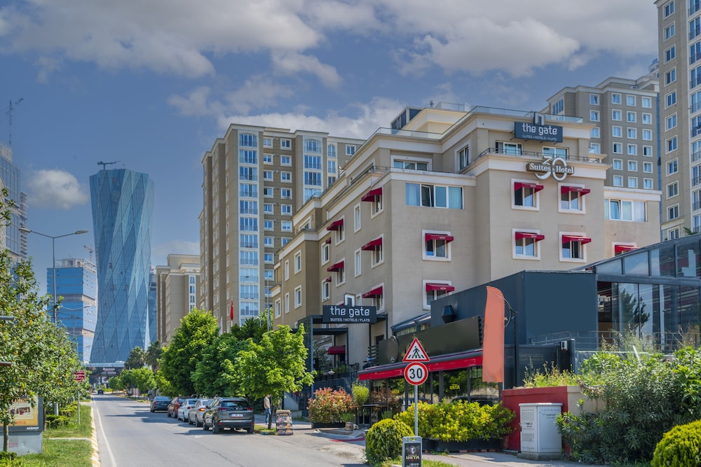 The Gate 30 Suites 1