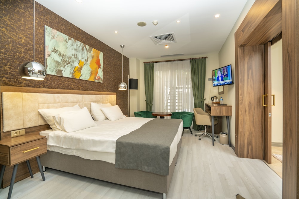 The Gate 30 Suites 12