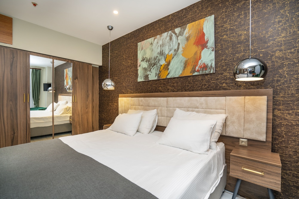 The Gate 30 Suites 16