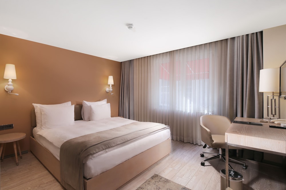The Gate 30 Suites 10