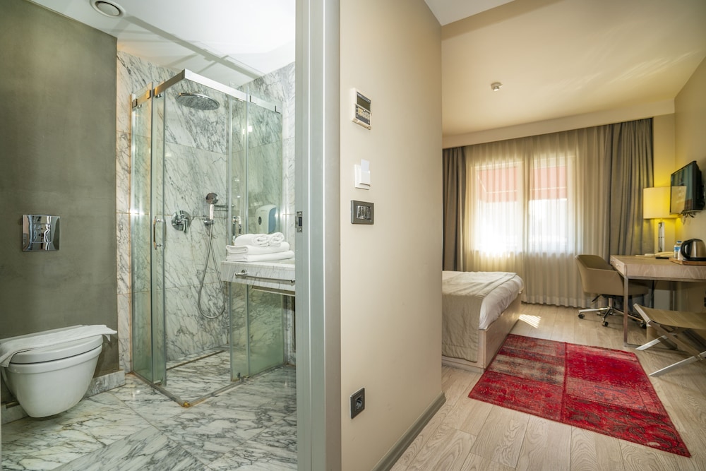 The Gate 30 Suites 24