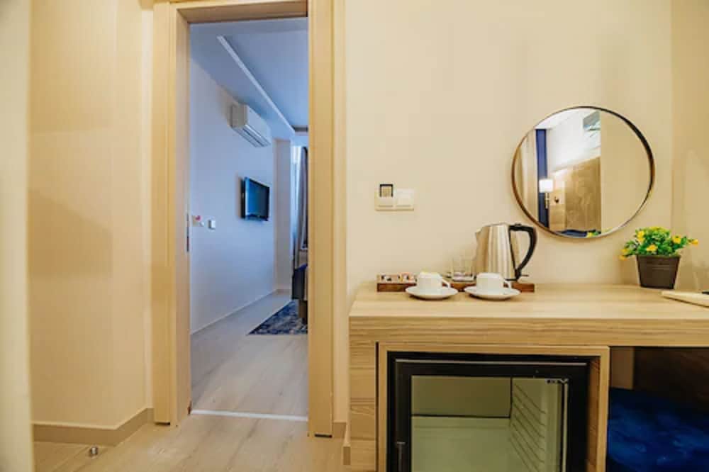 The Milltown Sisli 6