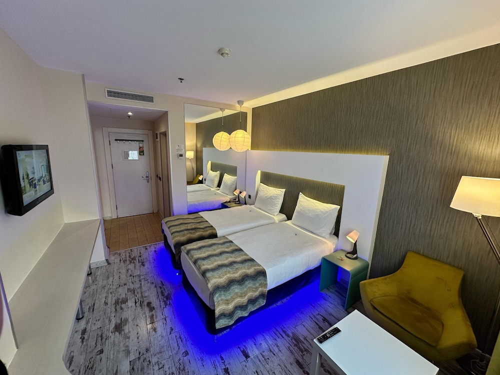 Tempo Hotel 4 Levent 11