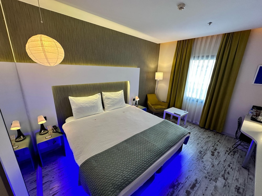 Tempo Hotel 4 Levent 12