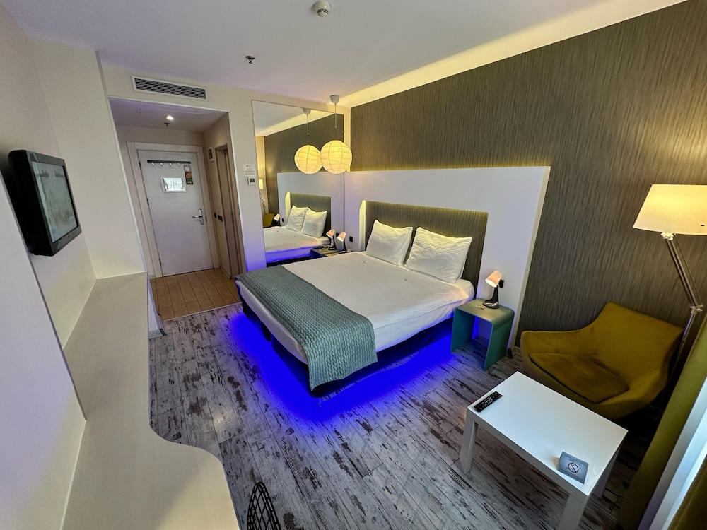 Tempo Hotel 4 Levent 13