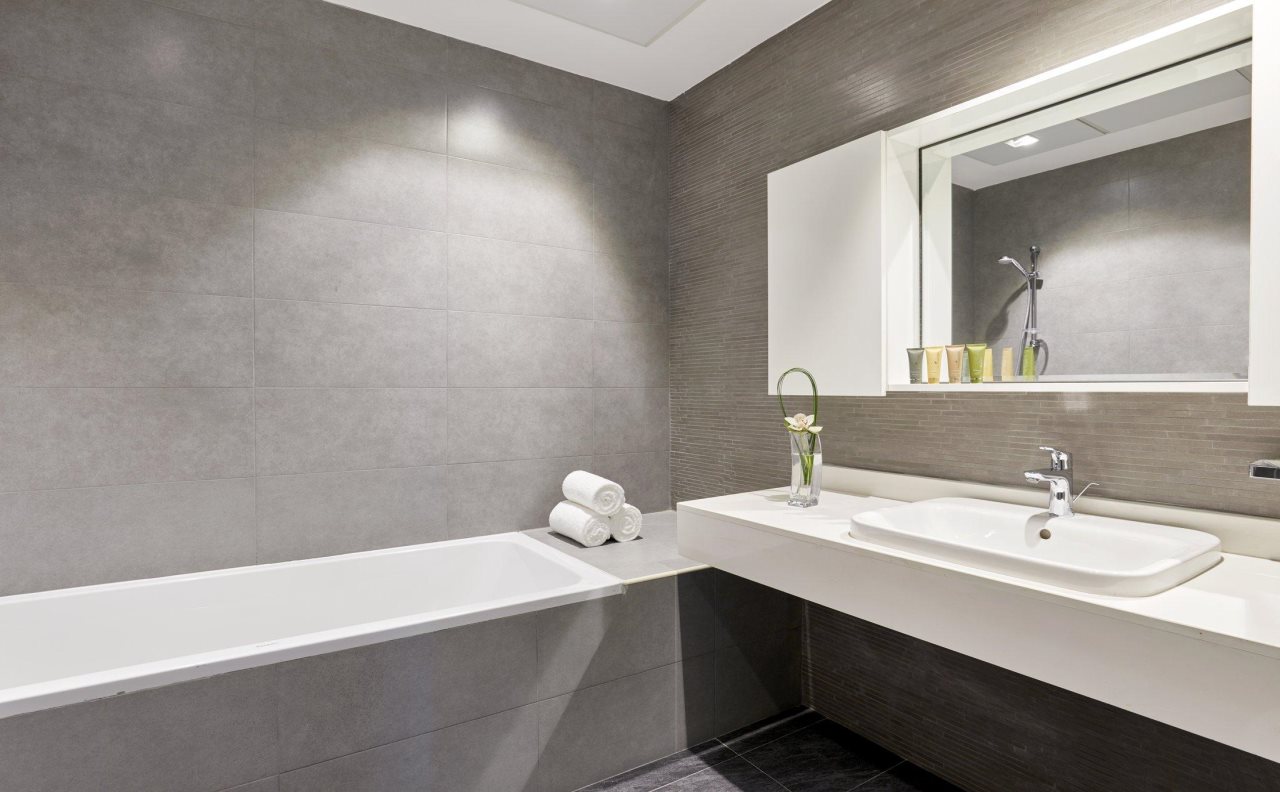 Staybridge Suites Doha Lusail 7