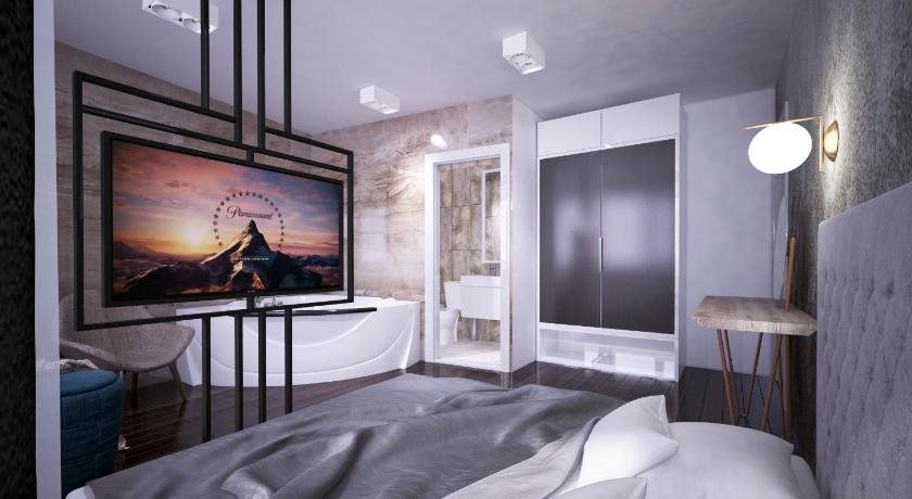 Level Luxury Suites 1