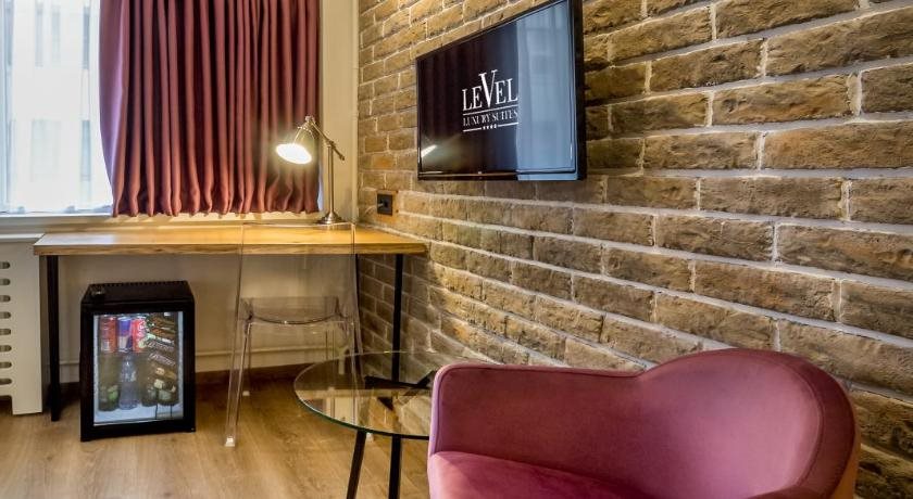 Level Luxury Suites 2