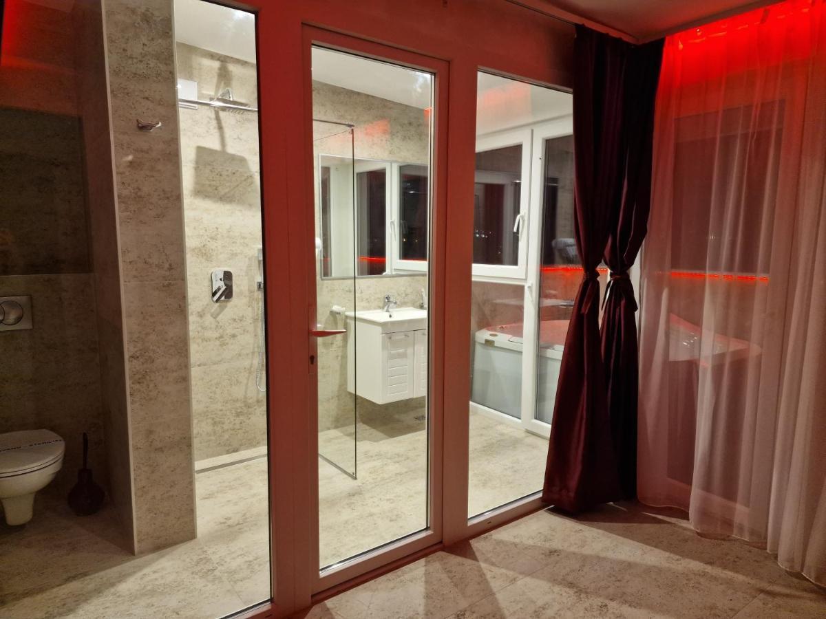 Rooms Green Set 15
