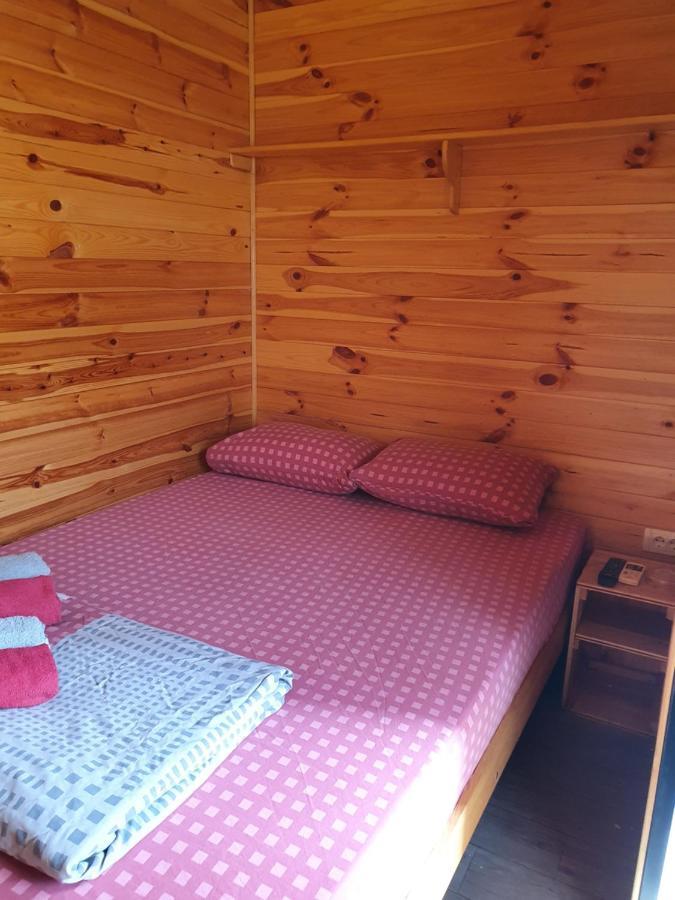 Rooms Green Set 20