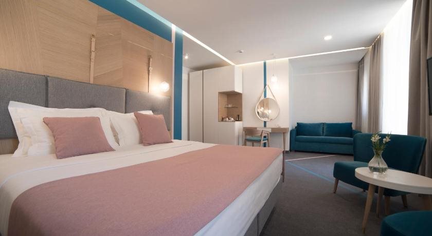 City Nest Modern & Cozy Suites 11