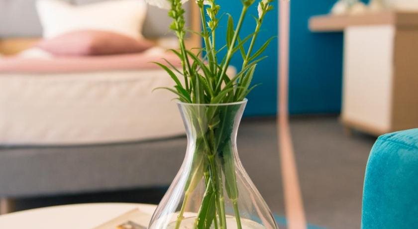 City Nest Modern & Cozy Suites 15