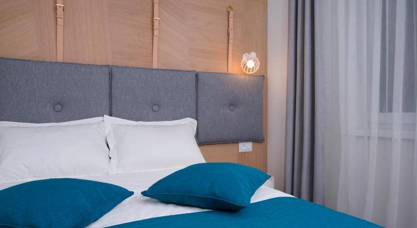 City Nest Modern & Cozy Suites 17