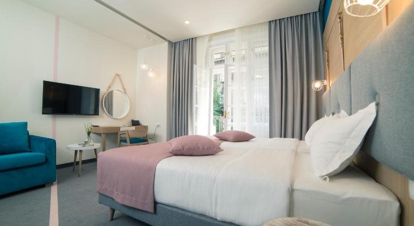 City Nest Modern & Cozy Suites 23