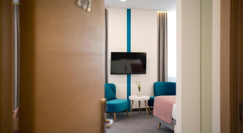 City Nest Modern & Cozy Suites 3