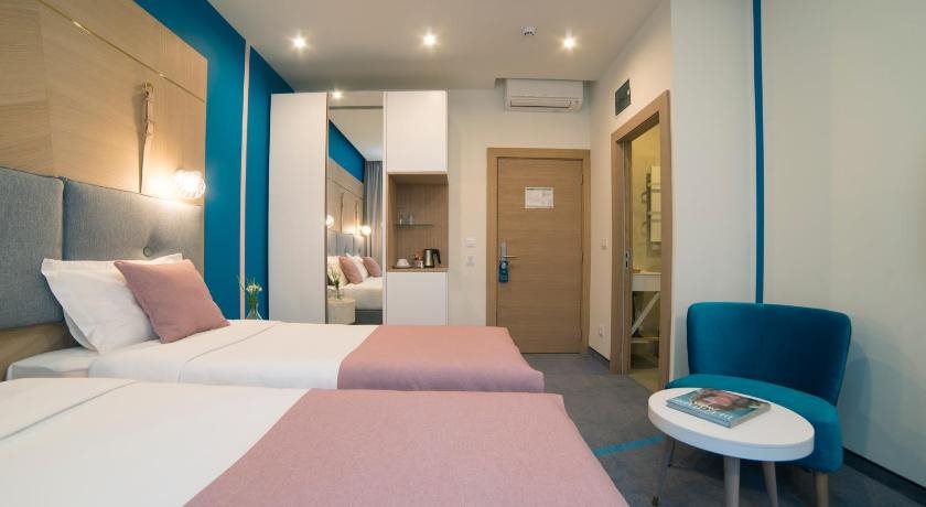 City Nest Modern & Cozy Suites 5