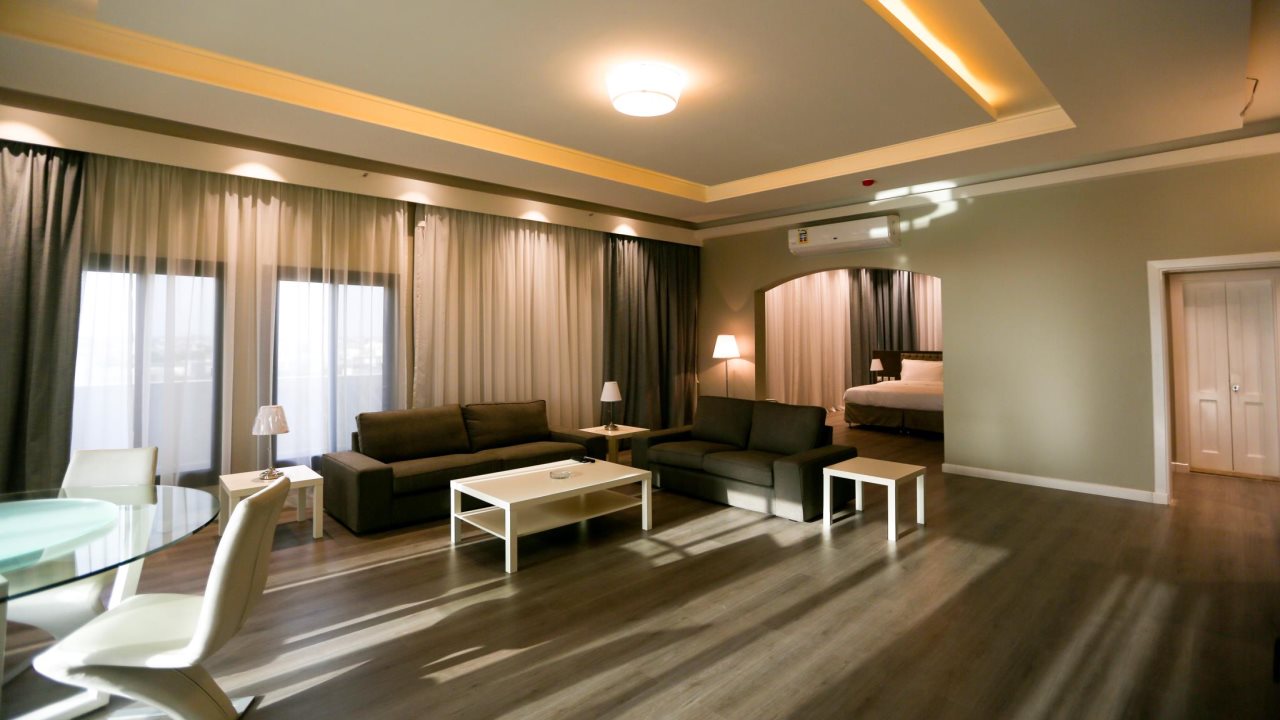 Loren Suites Corniche 3