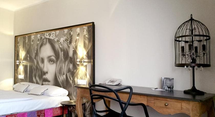 Hotel Calmo 21