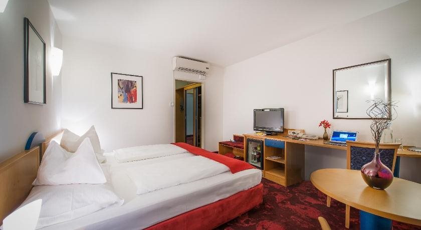 Hotel Boltzmann 20