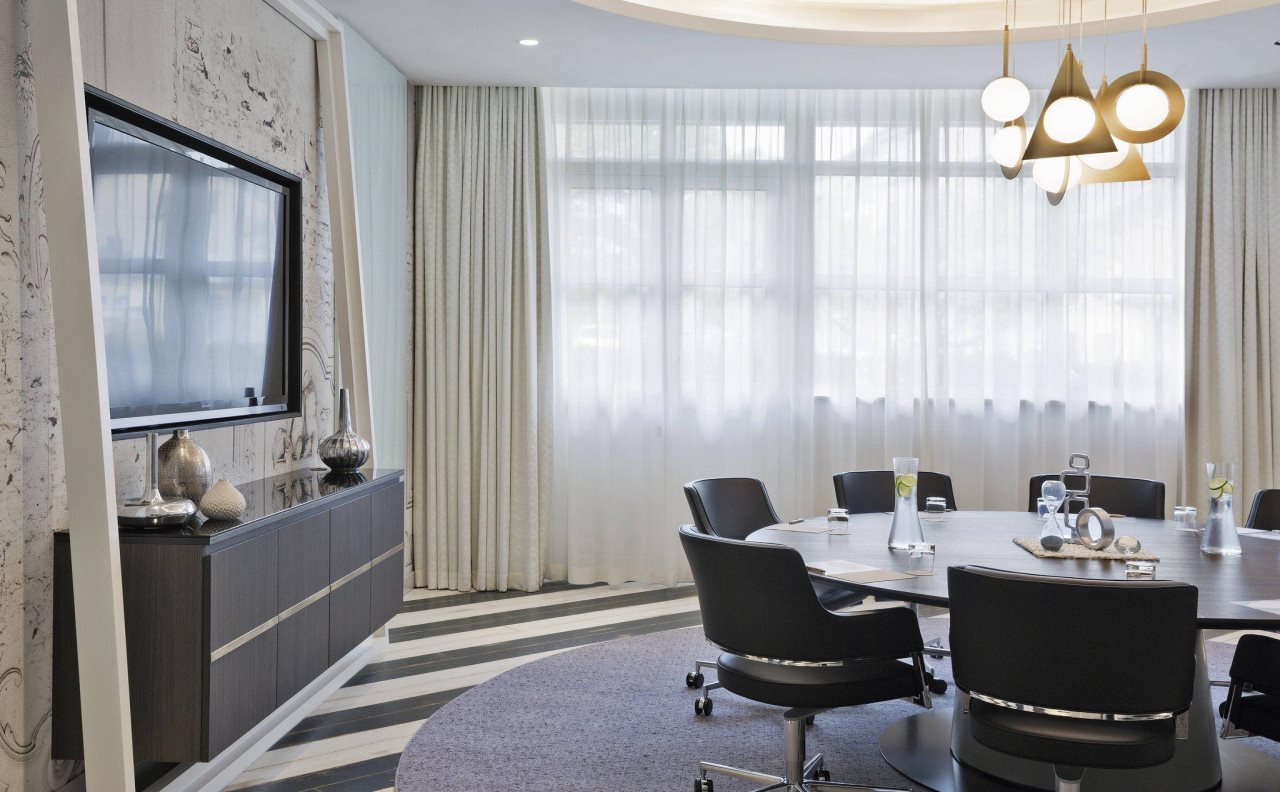 Renaissance Wien Hotel 22