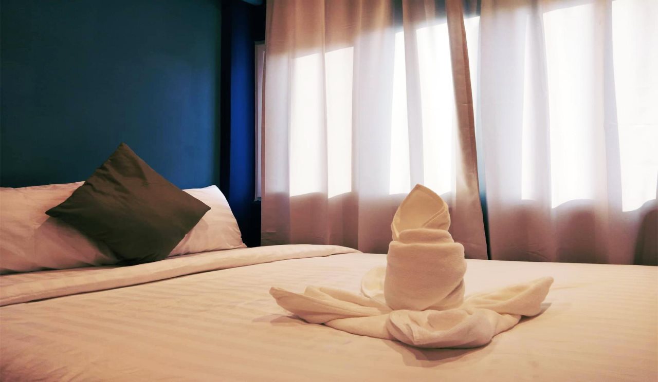 Sleep With Me Bangkok - BTS Phra Khanong 5