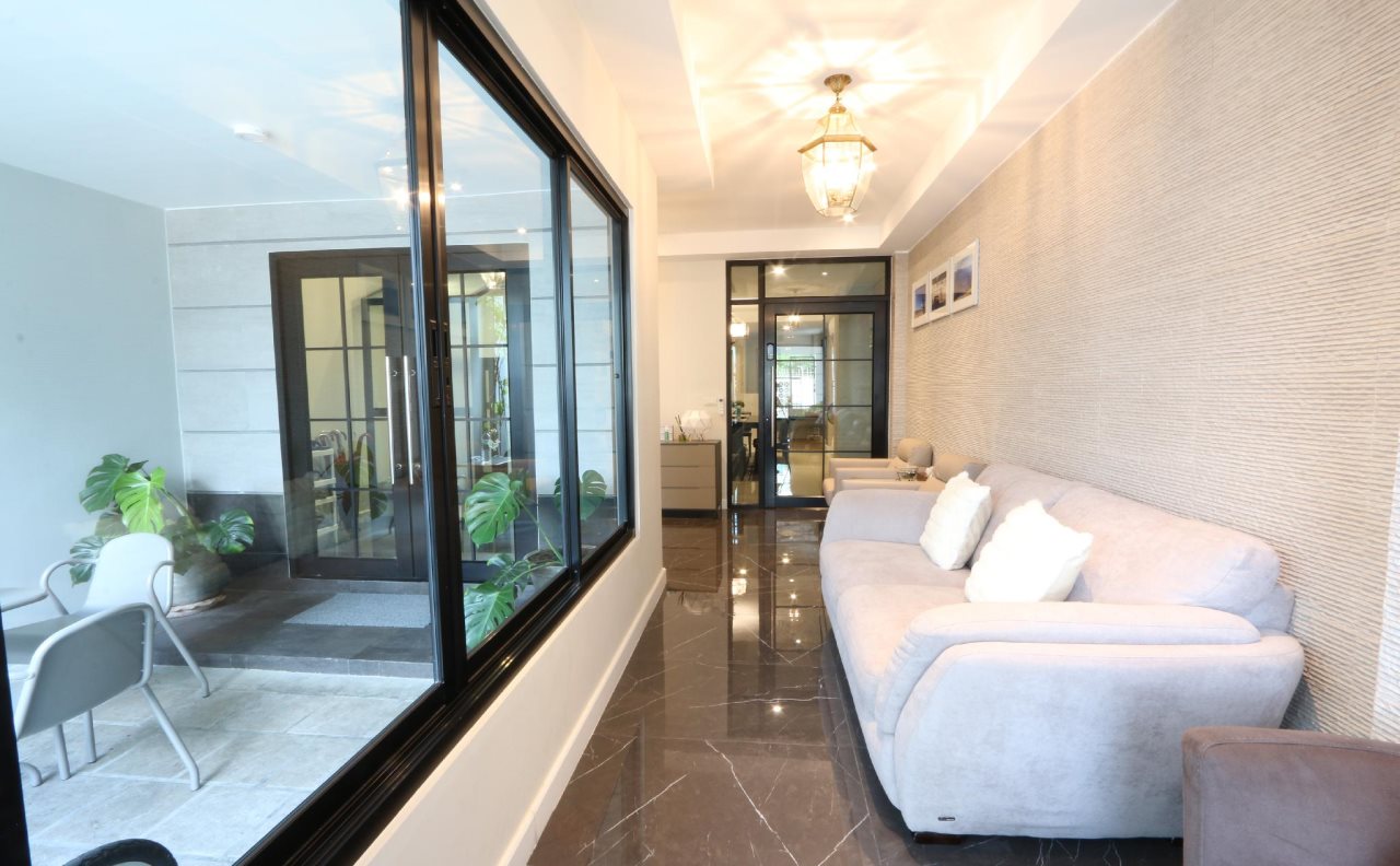 Neveu Premier Residence : Ratchada 17