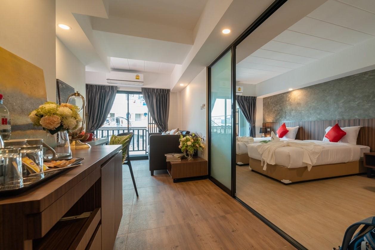 The Home Hotel 16