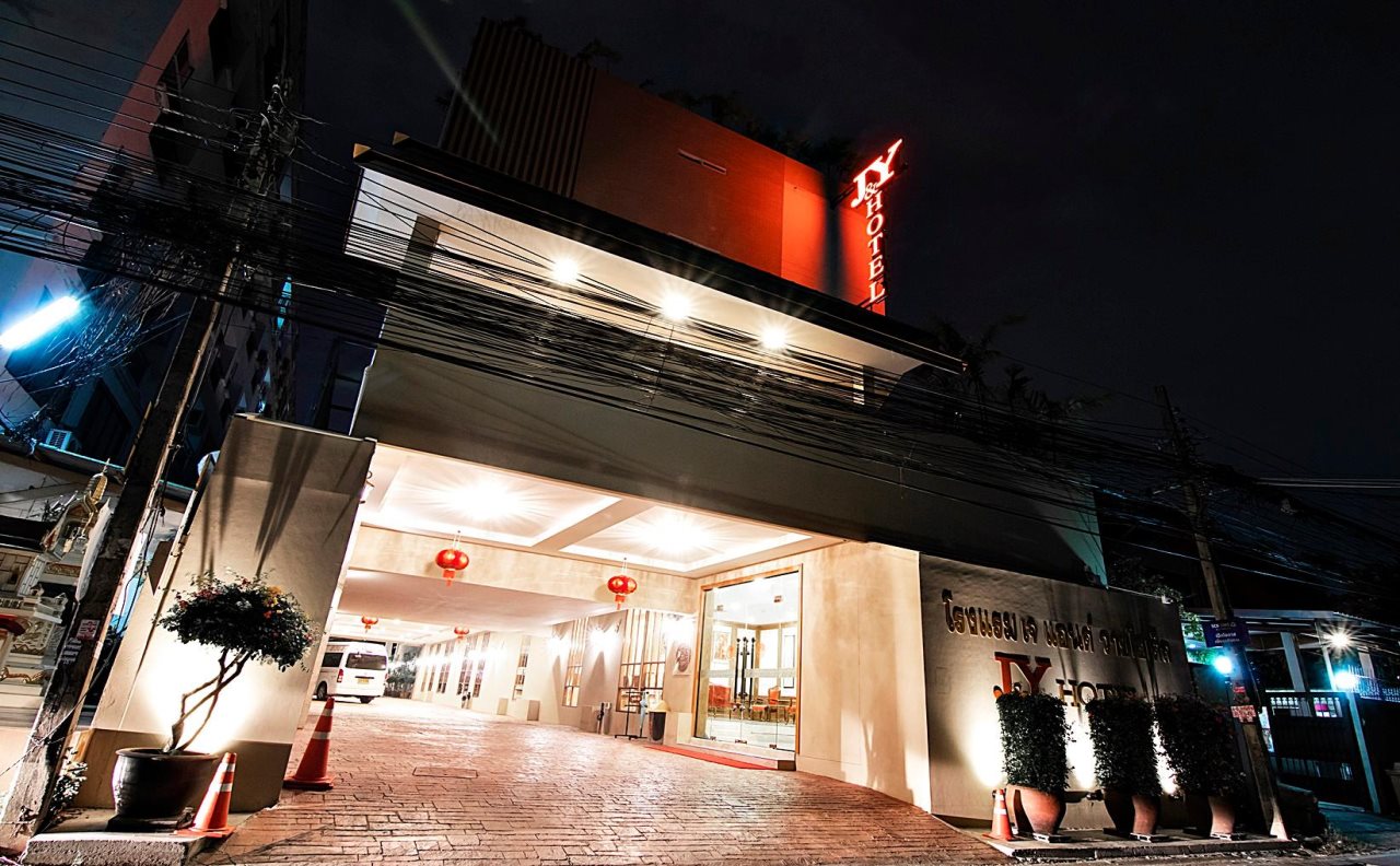 J Place Hotel 1