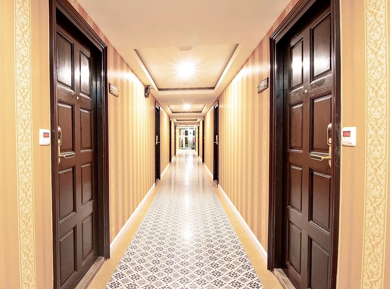 J Place Hotel 10