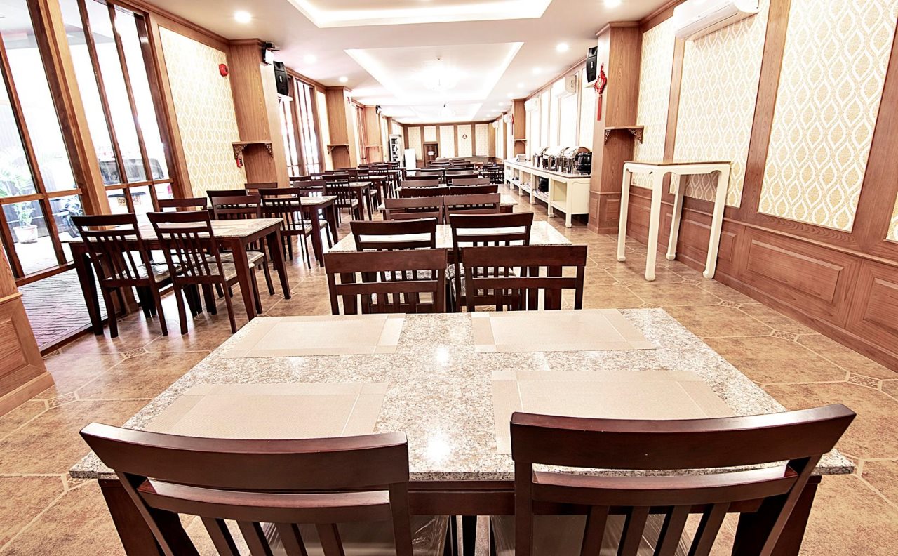 J Place Hotel 22