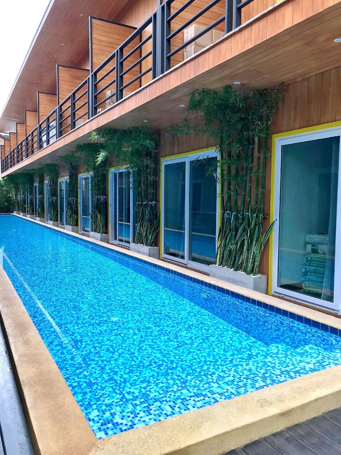 Resort V MRT Huai Kwang 9