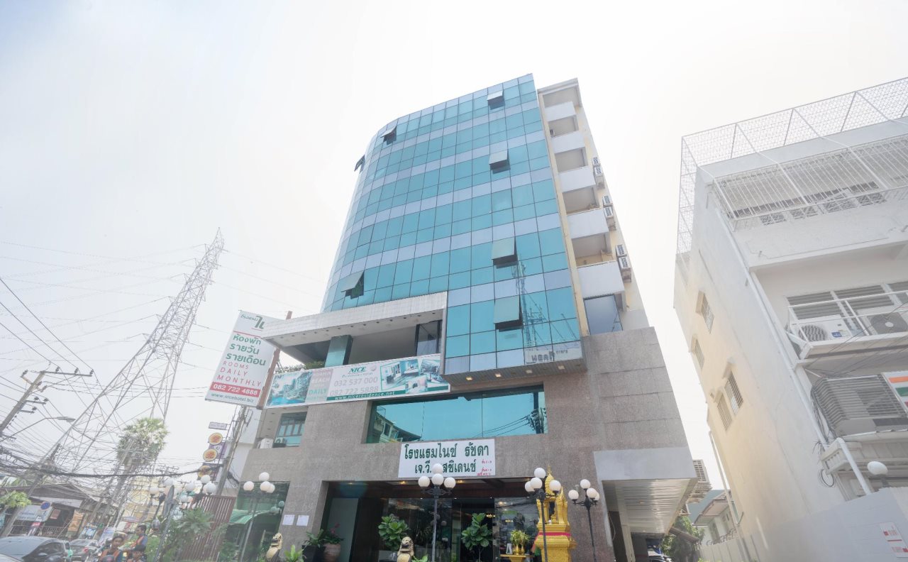 Nice Hotel Ratchada 11
