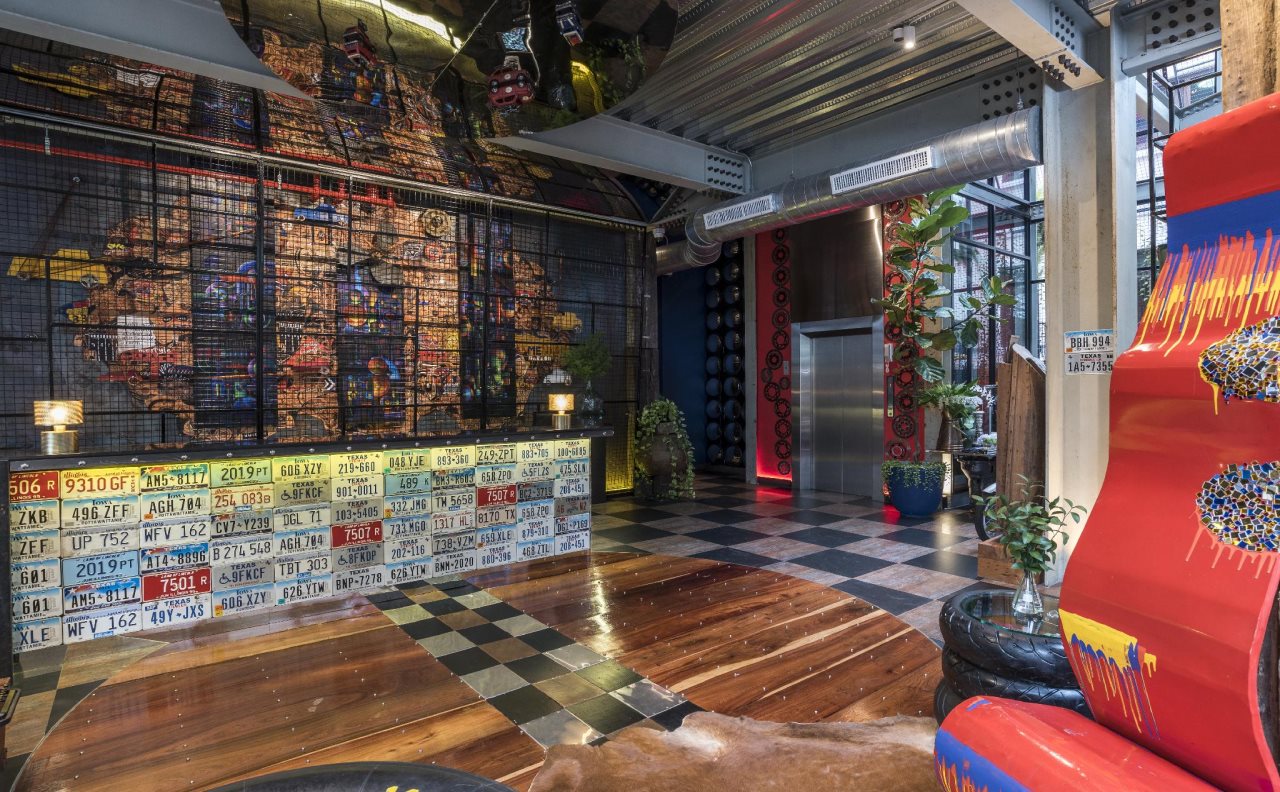 Mestyle Garage Hotel 3