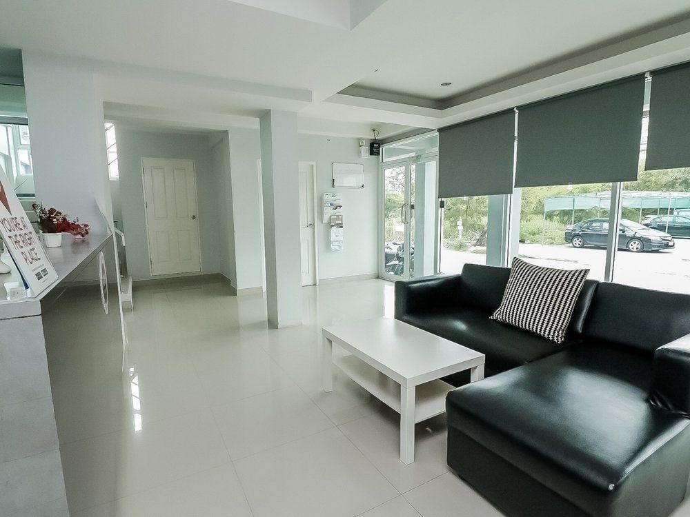 NW Apartment 12