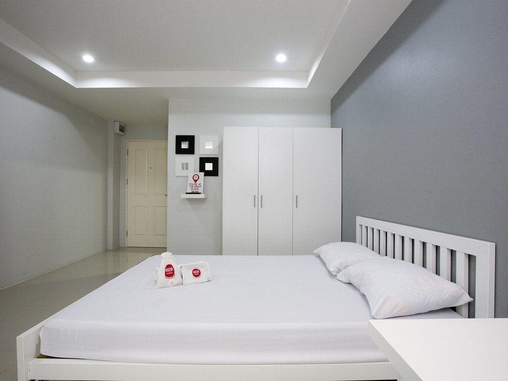 NW Apartment 14