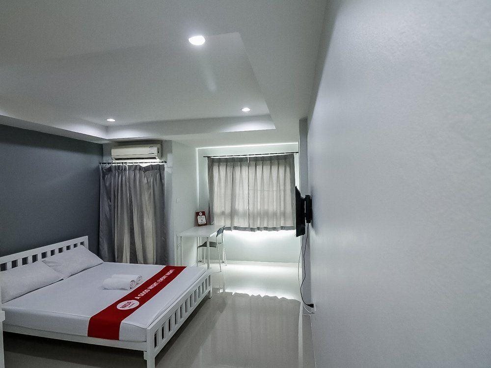 NW Apartment 8