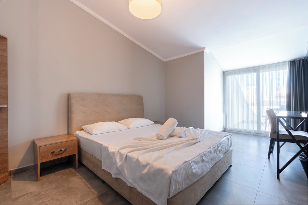 Lara Beach Homes 17