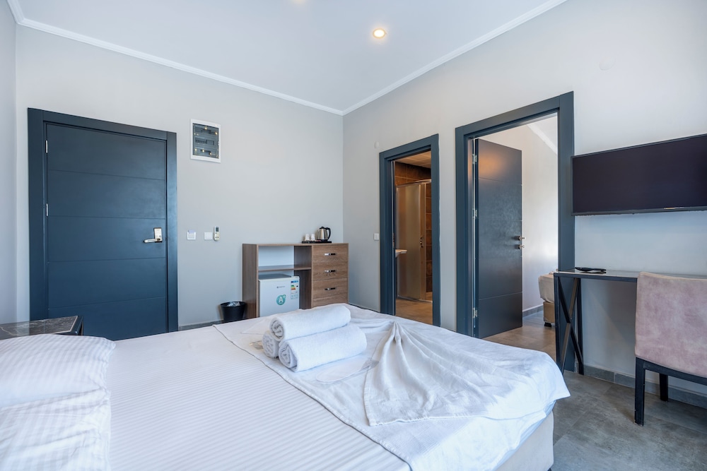 Lara Beach Homes 12