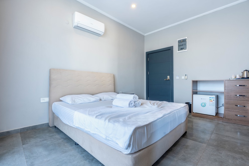 Lara Beach Homes 8