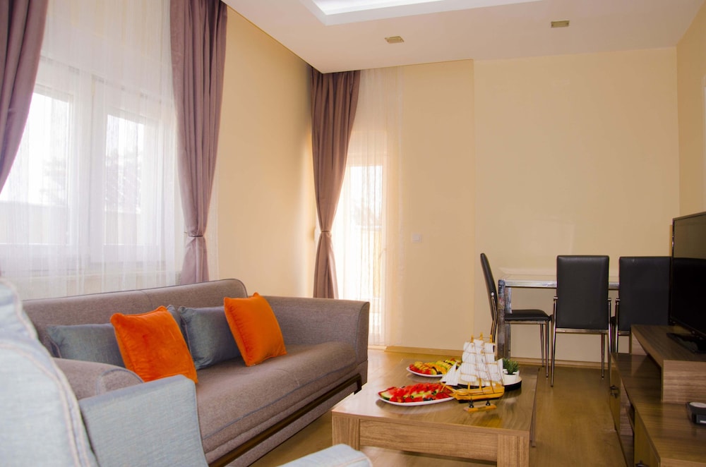 Flamingo Residence 15