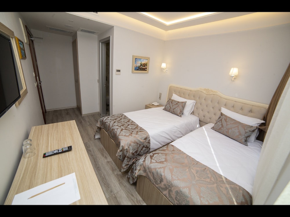 HHK Hotel Downtown 9