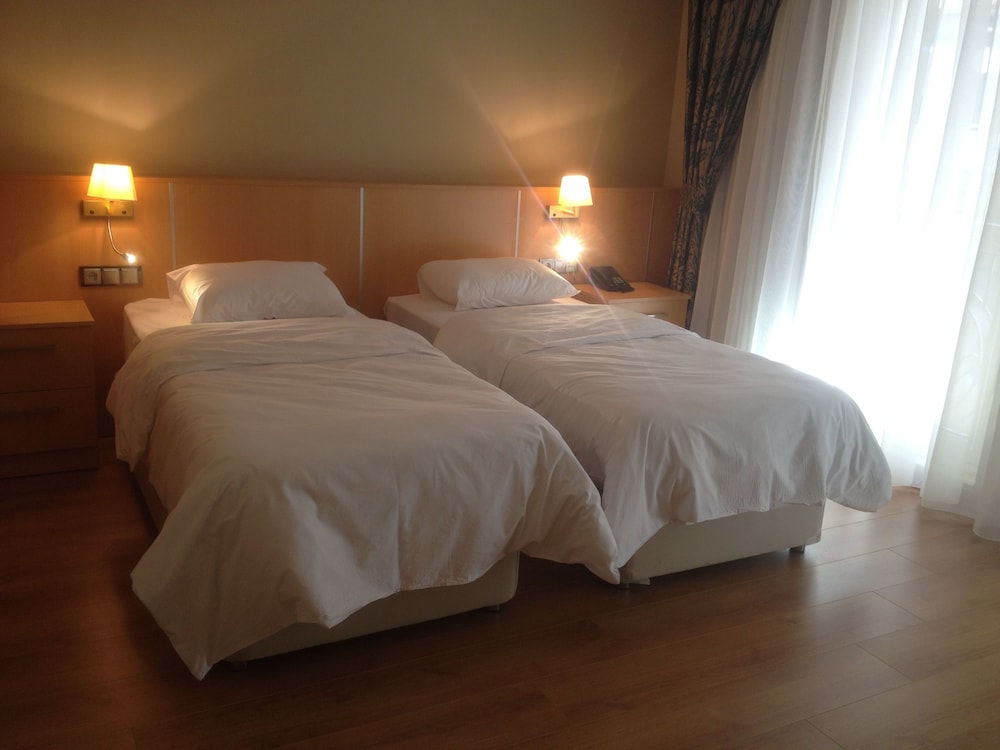 Artika Hotel 17
