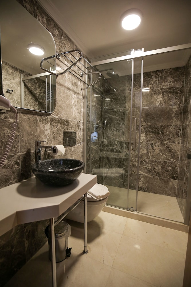 Artika Hotel 20