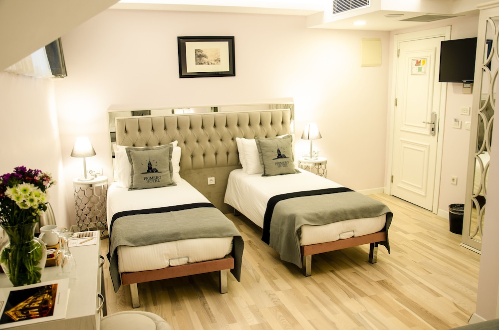 Primero Hotel 18