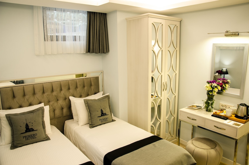 Primero Hotel 24