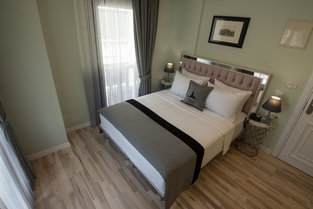 Primero Hotel 7