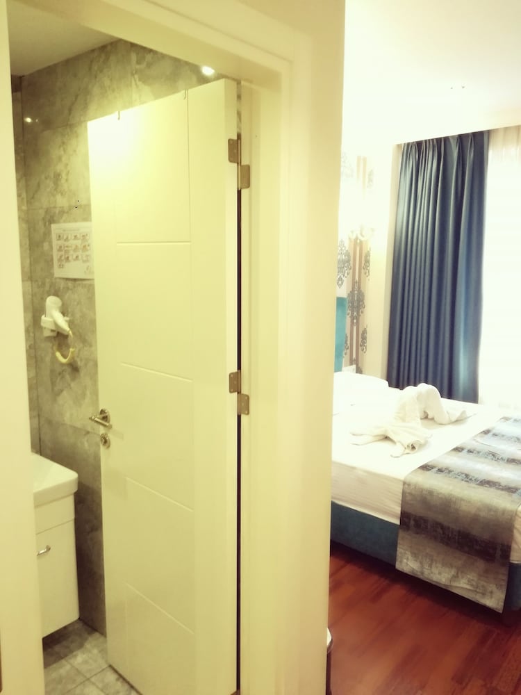 My Boutique Hotel 8