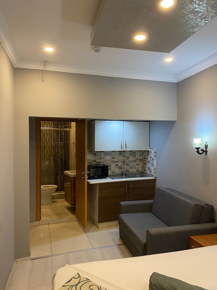 Riverland Suites & Apart Hotel 20