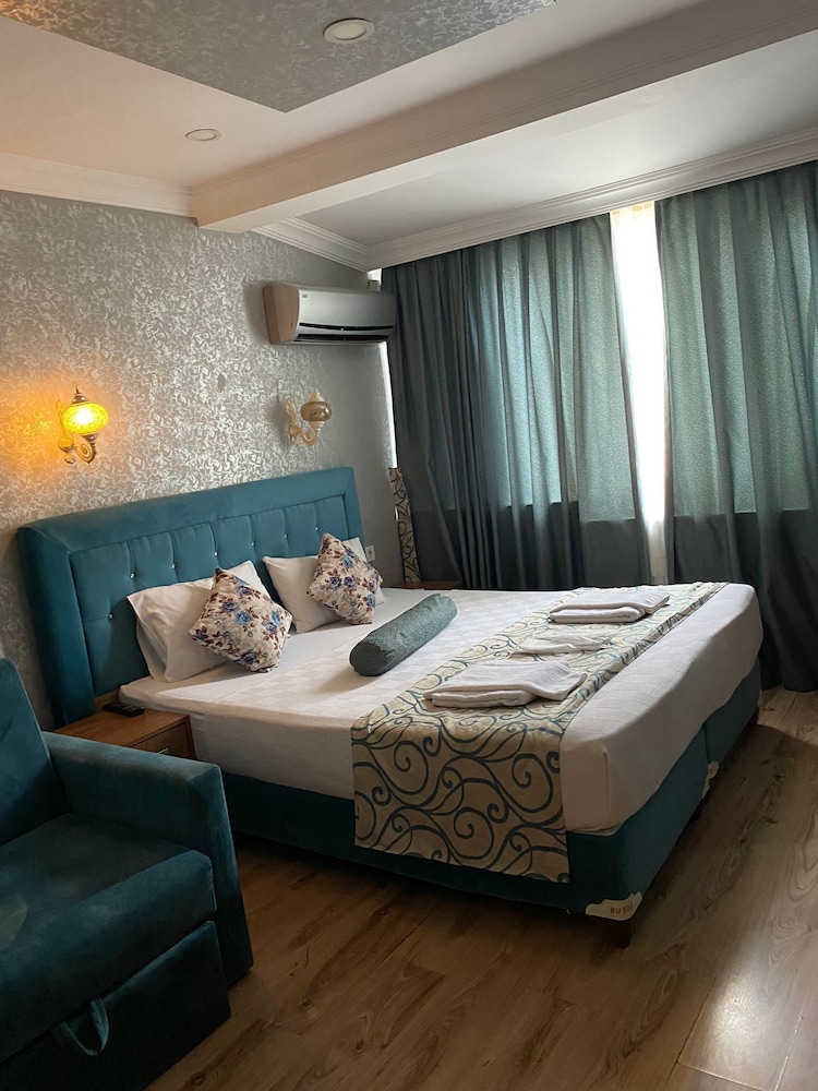 Riverland Suites & Apart Hotel 8