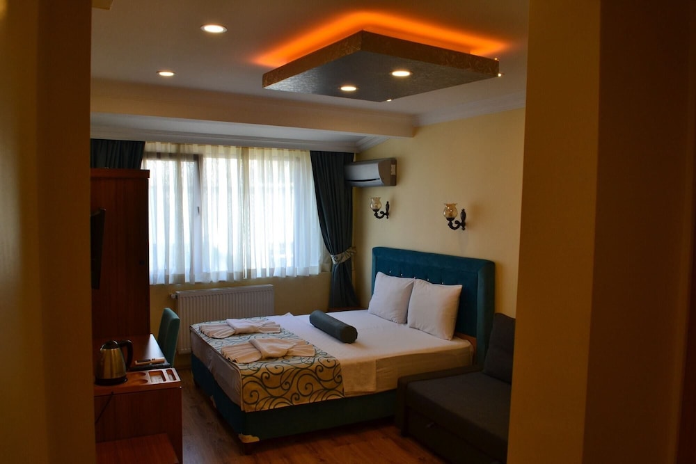 Riverland Suites & Apart Hotel 4